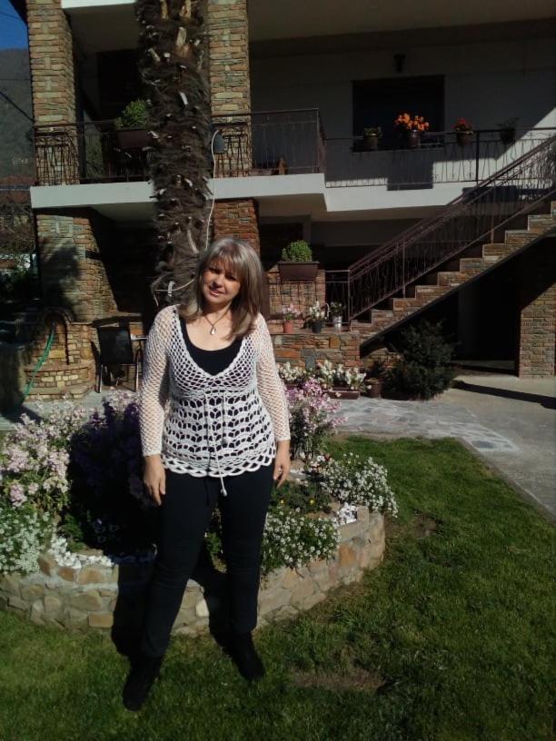 Guesthouse Athanasiou Káto Loutrákion エクステリア 写真