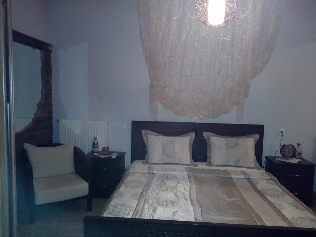 Guesthouse Athanasiou Káto Loutrákion エクステリア 写真