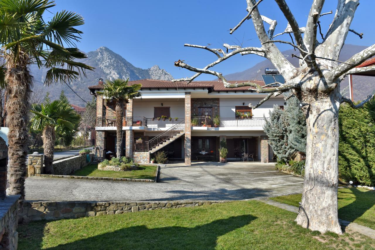 Guesthouse Athanasiou Káto Loutrákion エクステリア 写真
